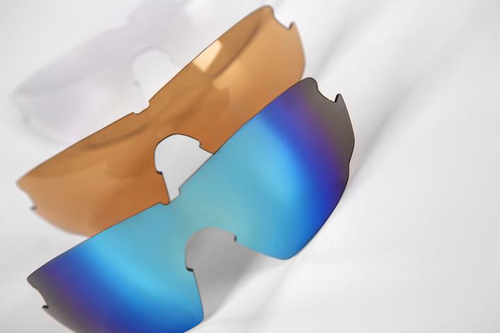 Actual product image Endura FS260-Pro glasses (Neon Peach, Smoke (with Light Reactive Plus and anti-fog coating))