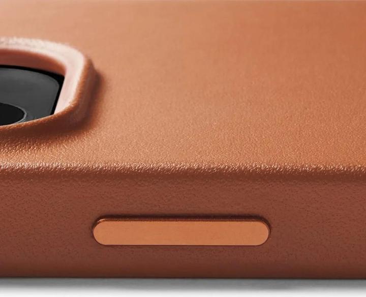 Actual product image Mujjo Full Leather Case (Apple iPhone 13, Apple iPhone 14)