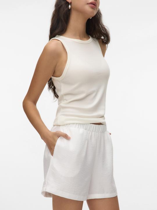 Actual product image Vero Moda Vmmelaney Shorts Wvn Ga Noos (L)