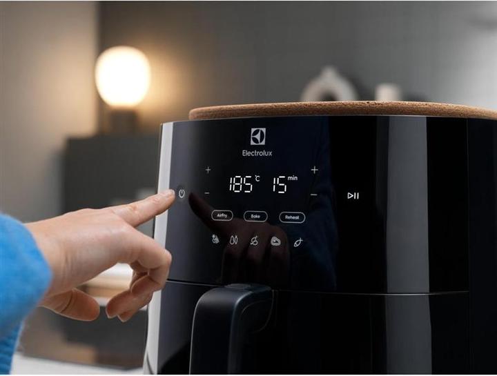 Actual product image Electrolux EAF7B airfryer