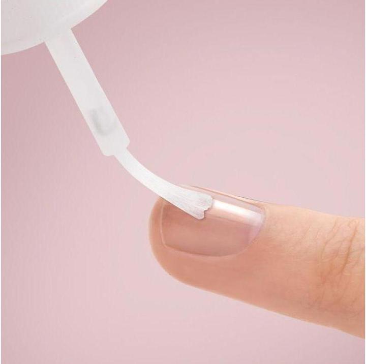 Actual product image KISS Lightning Speed Brush-on (Nail glue, Clear)