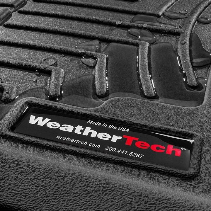 Actual product image WeatherTech Volvo XC40 Charging (2023-2024) 1st row automatic seats