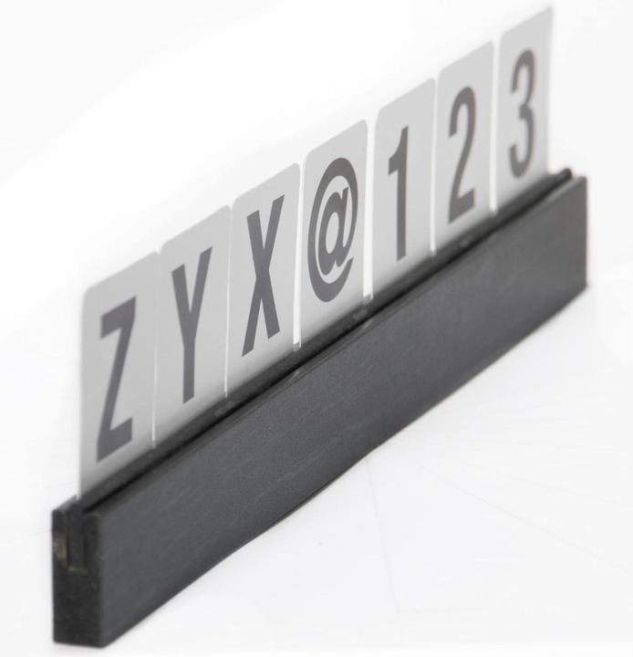 Produktbild Securit Buchstabenleiste schwarz (1.5 x 35.5 x 30 cm)