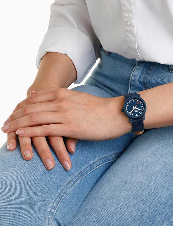 Immagine prodotto Mondaine Essence (Orologio da polso analogico, 32 mm)