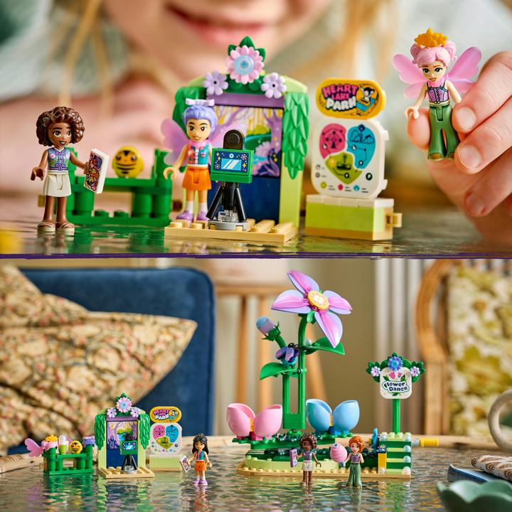 Produktbild LEGO Feentassen-Karussell mit Blumendeko (42702, LEGO Friends)