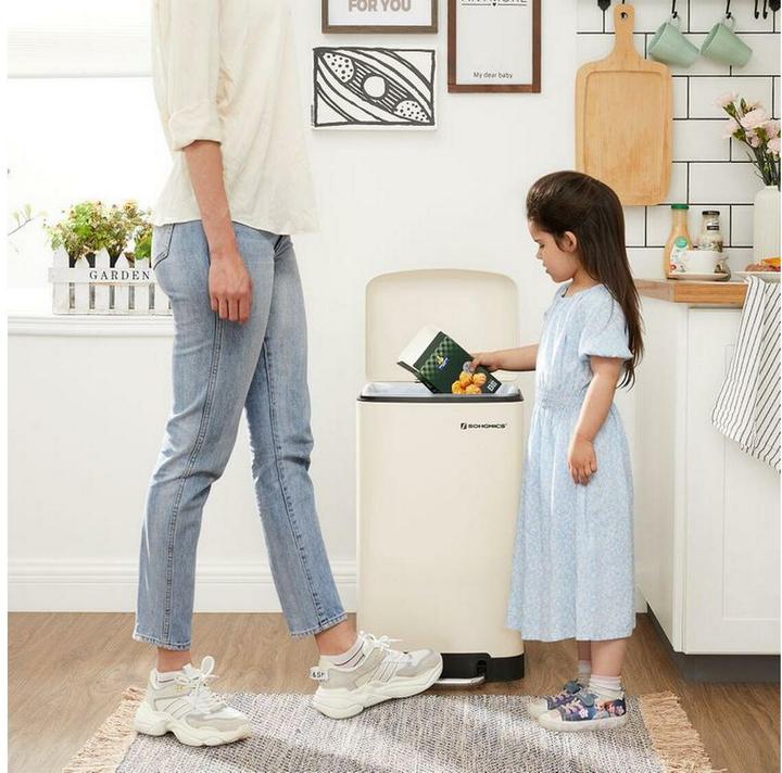 Actual product image Songmics Rubbish bin (30 l)