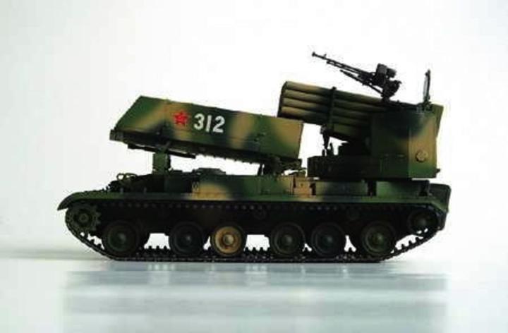 Actual product image Trumpeter Chinese Rocket Launcher 122mm Type 89 Multi-barrel Rocket Launcher