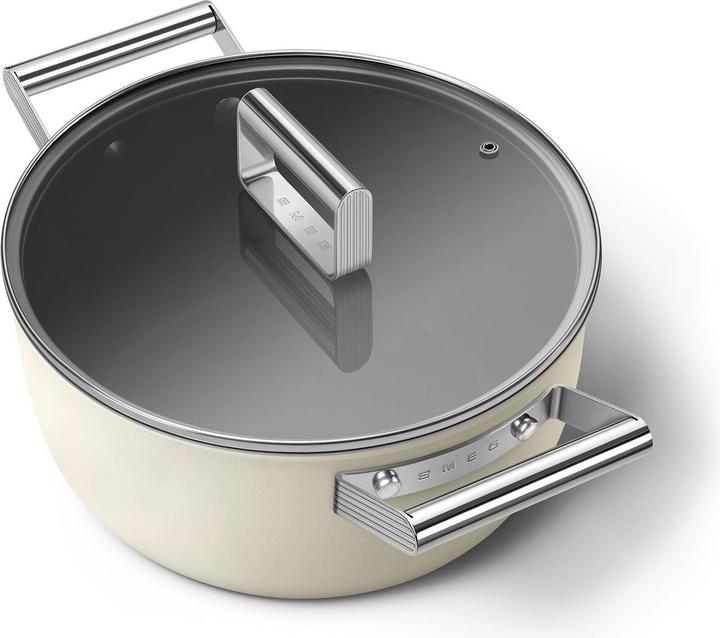 Produktbild Smeg CKFC2411CRM Schmortopf Ø 24 cm mit Glasdeckel, 2 Griffe, creme (24 cm, Bräter + Schmortopf)