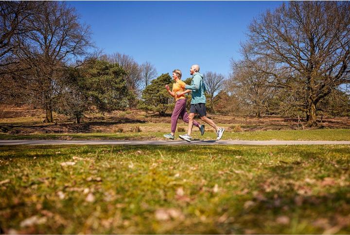 Actual product image Philips TAA5608BK (No noise cancellation, 6 h, Wireless)