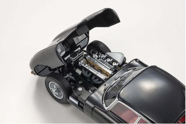 Immagine prodotto Kyosho Jaguar Type-E 3.8L Coupe MK1 1961 Schwarz, 1:18