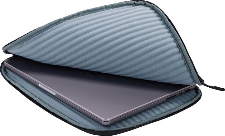 Actual product image Thule Subterra 2 Macbook Sleeve 14in - Black (14", Apple)