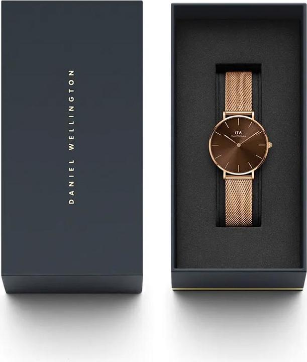Actual product image Daniel Wellington Classic Petite Amber (28 mm) (Analogue wristwatch, 28 mm)