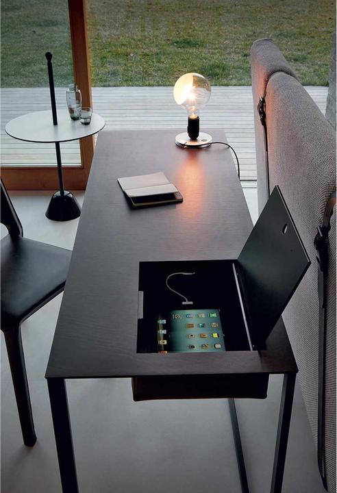 Produktbild Zanotta Calamo 2730 Schreibtisch (130 x 45 x 76 cm)