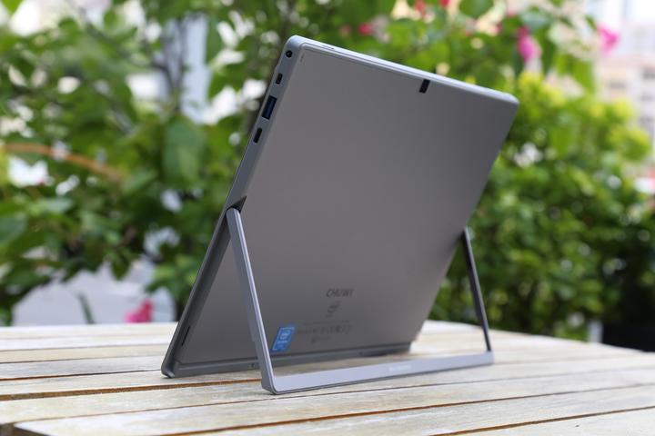Actual product image Chuwi UBook X (12", 512 GB, Grey)