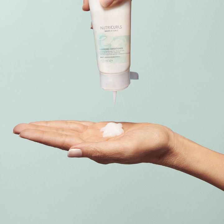Actual product image Wella Professionals Nutricurls Waves &amp Curls Detangling Conditioner, curly/wavy hair, 25 (250 ml)
