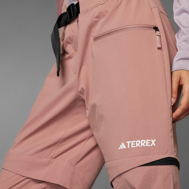 Actual product image adidas Women's Utilitas ZO Pants (S)