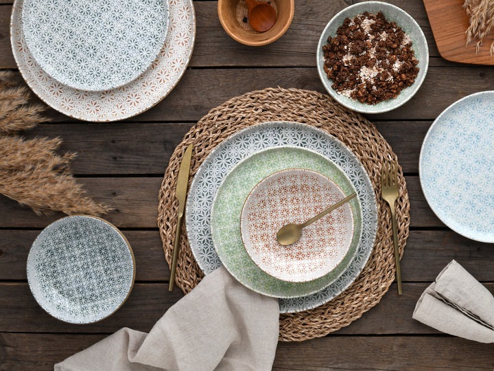 Actual product image CreaTable Uno (12 Piece)