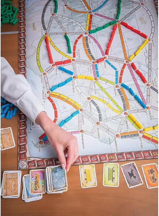Produktbild Days of Wonder Adventurer Bahn USA (Französisch, 2 - 5 Spieler)
