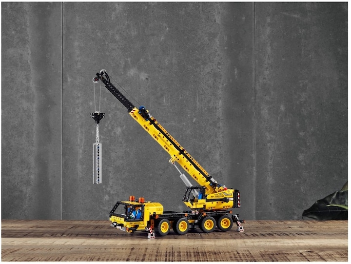 Actual product image LEGO Crane truck (42108, LEGO Technic)