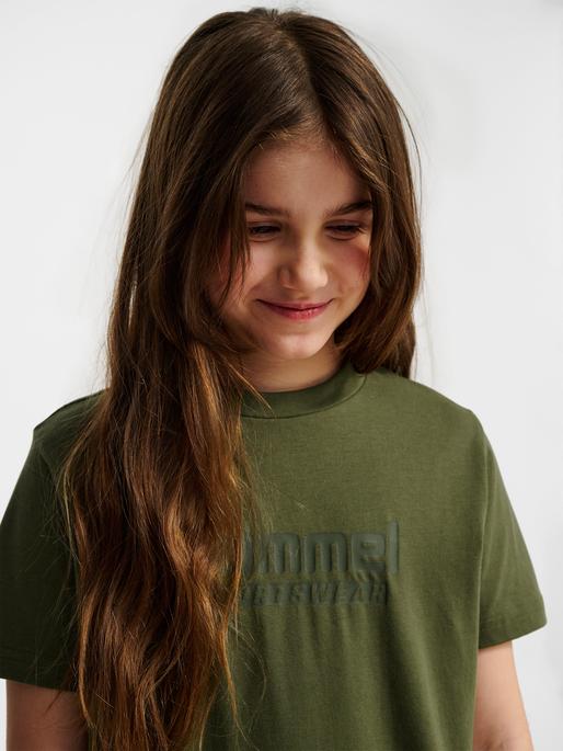 Produktbild hummel hmlJR BASE T-SHIRT S/S (34, 36, 38, 40)