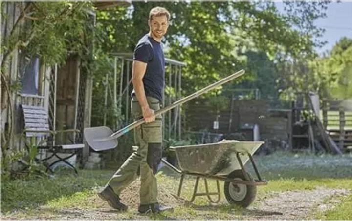 Actual product image Gardena 17031-20 Sandschaufel Natureline | 154 cm