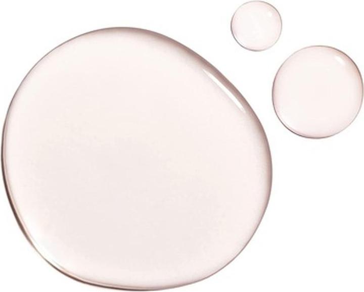 Actual product image Clarins Multi-Active Revitalizing Treatment Essence (200 ml, Face mist)