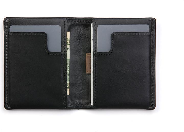 Actual product image Bellroy Slim Sleeve