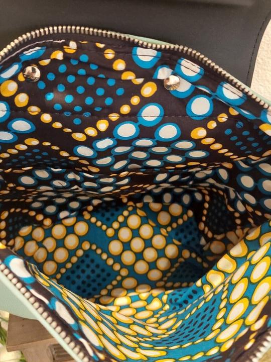 Immagine prodotto Tooitaly Zaino moda Upcycling da bottiglie di PET riciclate dal mare No.24 Fatto a mano in Italia