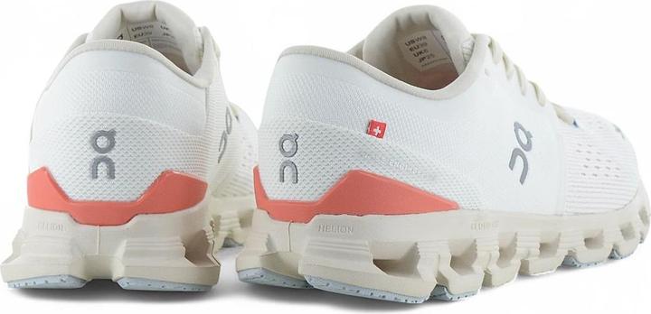 Produktbild On Running Damen Schuh Cloud X (41)