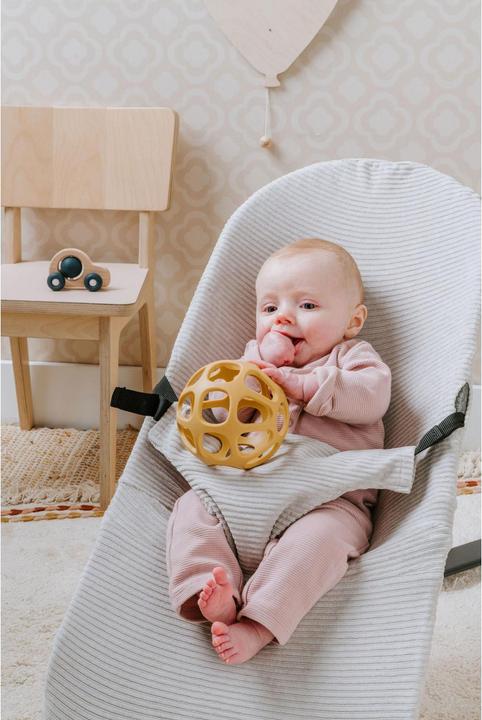 Actual product image Baby's only Babys Only baby grasping ball, ochre