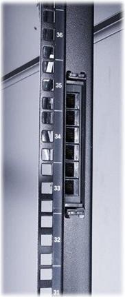 Produktbild APC Data Distribution Kabel CAT6 UTP CMR 6XRJ-45 schwarz 17FT 4.5M (U/UTP, CAT6, 5.20 m)