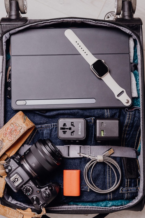 Immagine prodotto Verbatim Adattatore da viaggio universale con 1 x USB-C PD 20W / 1 x USB-A QC 3.0