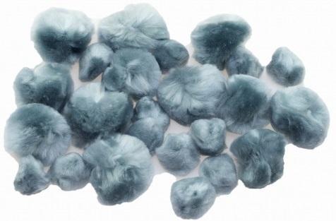 Produktbild Brewis Graue flauschige Pompons, 24 Stück