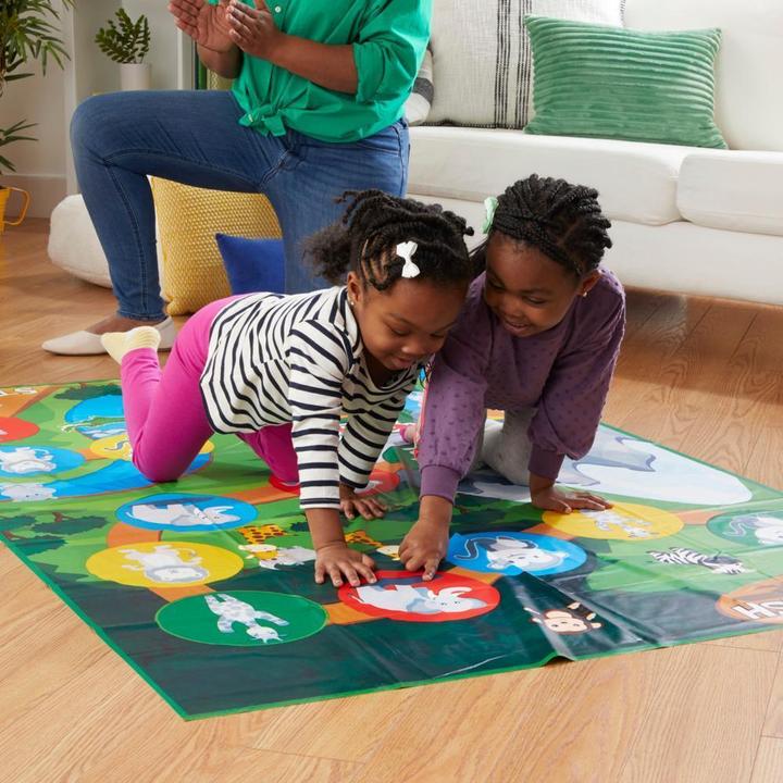 Actual product image Hasbro Gaming Twister Junior (F7478) (Finnish, Swedish)