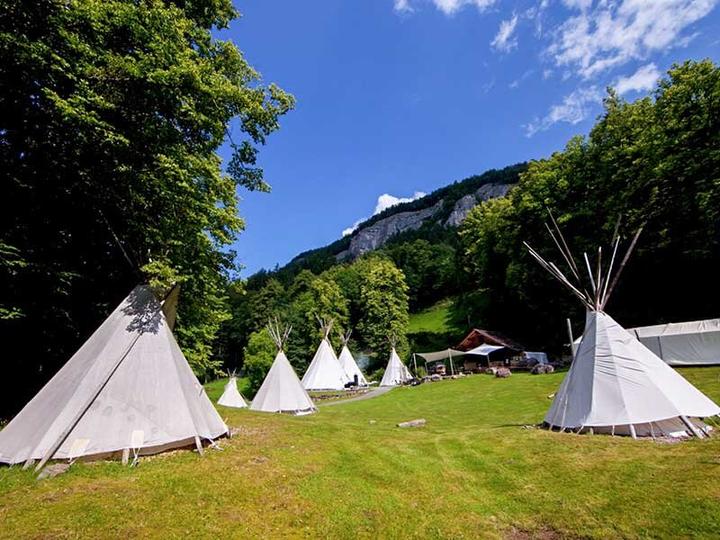 Immagine prodotto Smartbox Ungewöhnliches Erlebnis: 1 Übernachtung im Tipi in Meiringen (2 Persone)