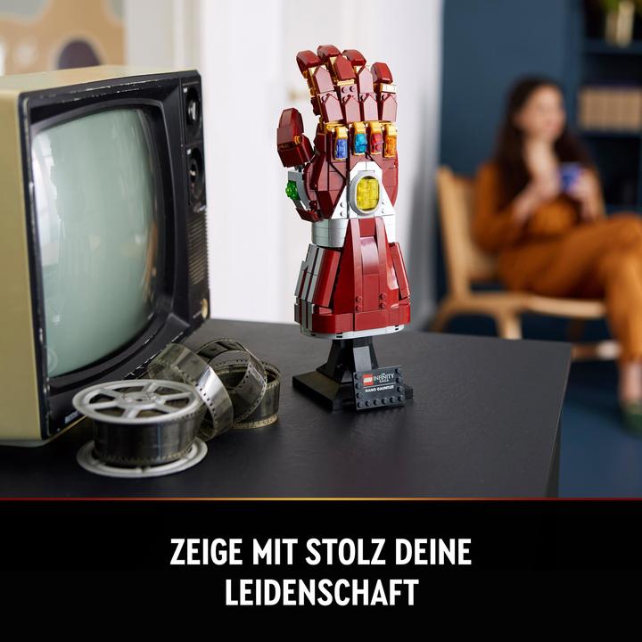 Actual product image LEGO 76223 Marvel Iron Man Glove (76223, LEGO Marvel)