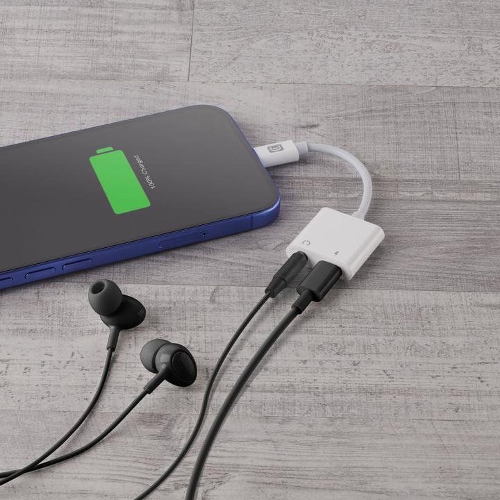 Actual product image Cellularline Sound & Charge Type-C/ 3.5mm Adapter White (3.5mm jack, USB-C, USB-C)