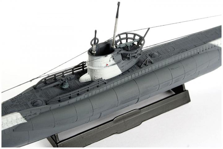 Actual product image Revell Submarine Type VIIC