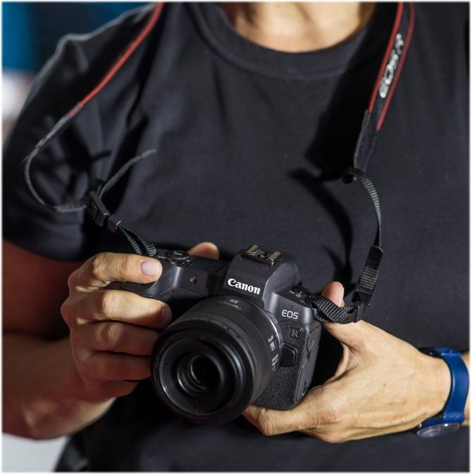 Actual product image Canon RF 35mm f/1.8 IS Macro STM (Canon RF, full size)