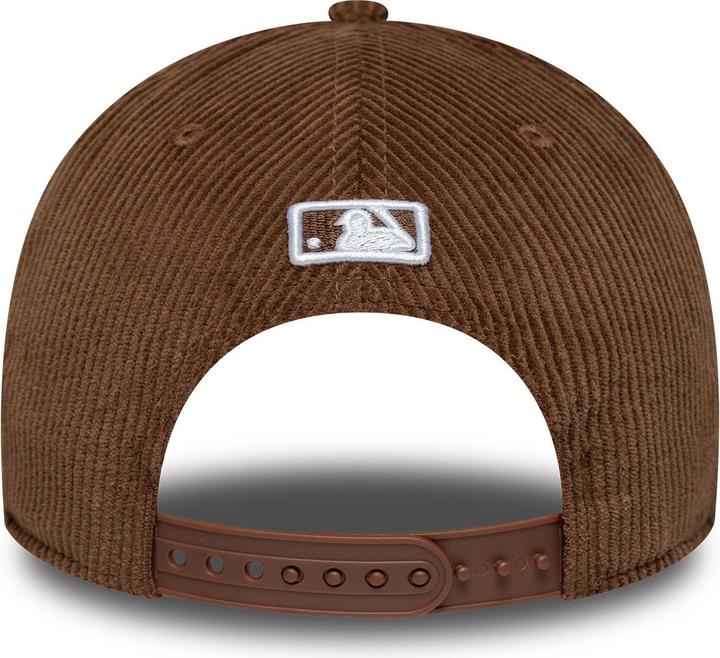 Actual product image New Era New York Yankees baseball cap 9forty