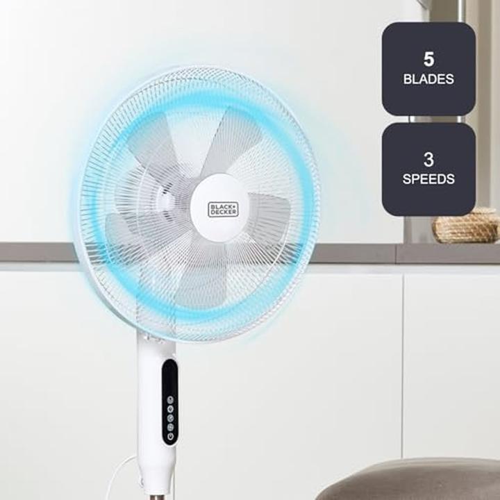 Actual product image Black & Decker Black+Decker BXEFP50E - Pedestal fan 110-115cm, 50W, 3 speeds (62 dB)