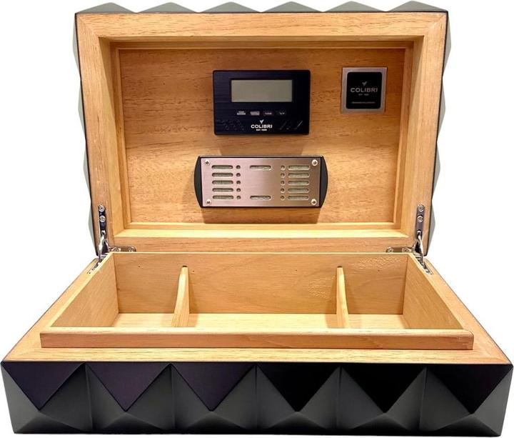 Colibri Humidor Quasar Nero 40-45Ci (45)