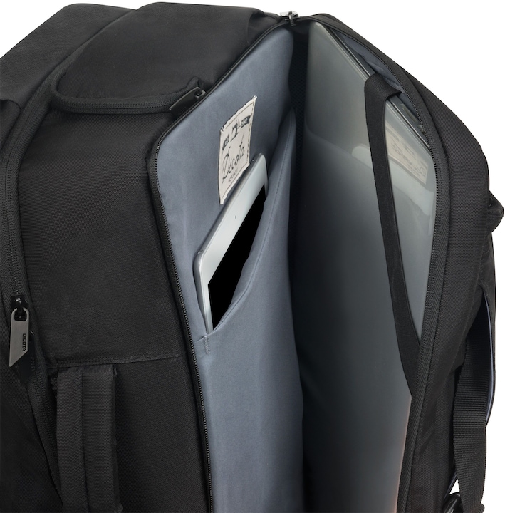 Actual product image Dicota Dual Plus EDGE (15.60")