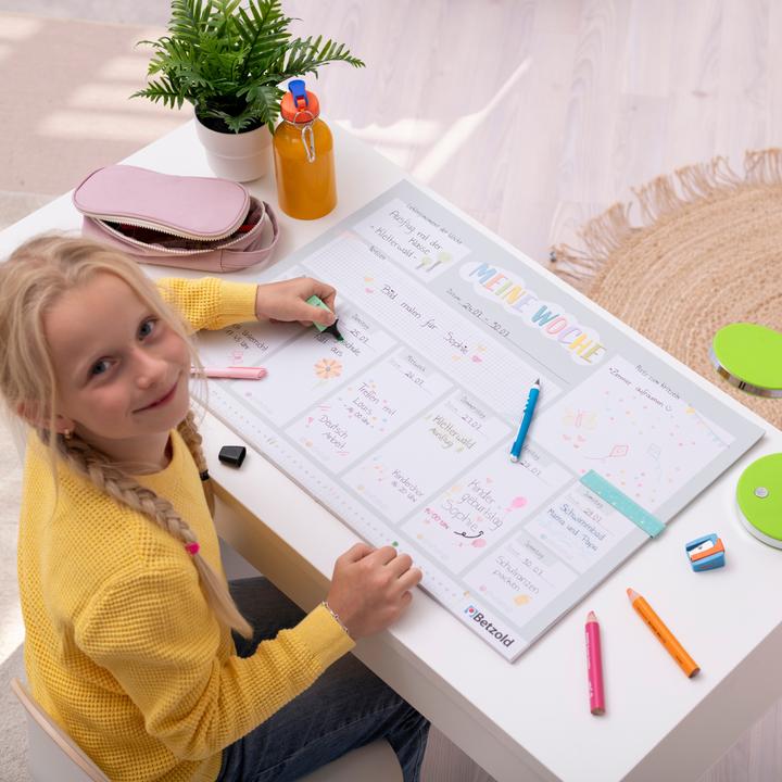 Actual product image Betzold Schreibtischunterlage Wochenplan, DIN A2 (59.4 x 42 cm)