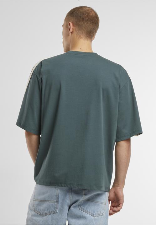 Produktbild Urban Classics Tennis Core Tee - 189363 (M)