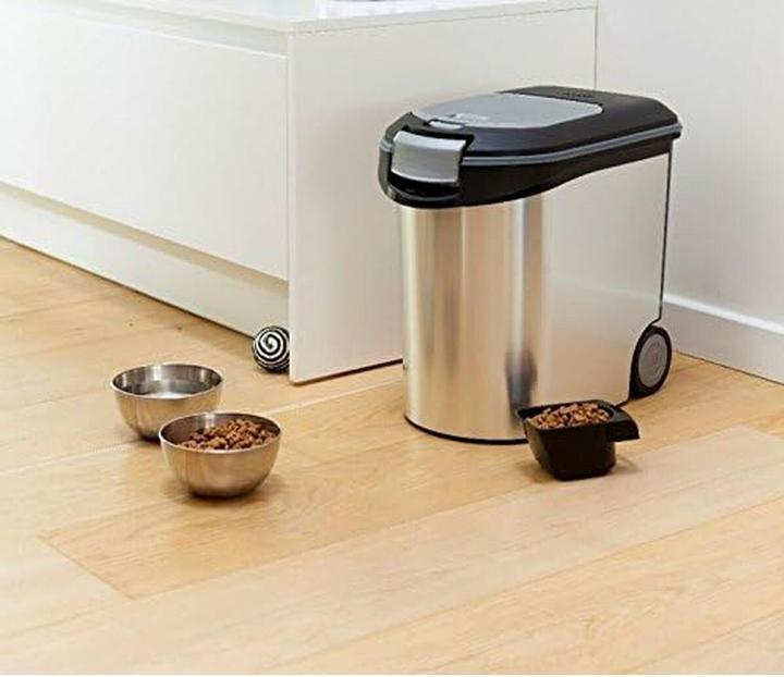 Actual product image Curver Animal feed container