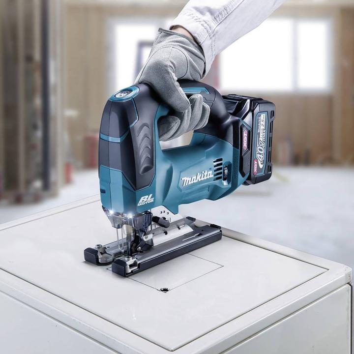 Productafbeelding Makita Mecirkelzaag 40V MAX XGT
