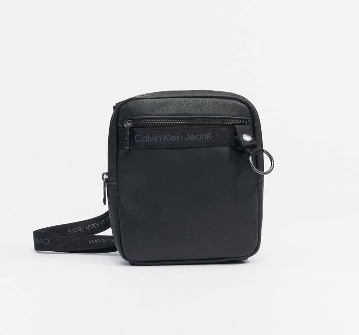 Actual product image MGA Na