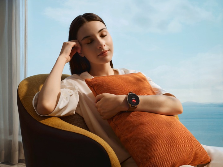 Actual product image Huawei Watch 3 Active (46.20 mm, 4G)