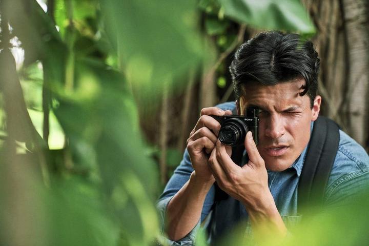 Produktbild Sony Cyber-shot DSC RX100 VII (24 - 200 mm, 20.10 Mpx, 1")